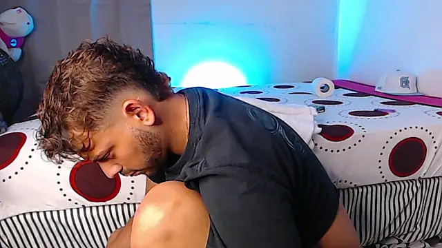 Snapshot of Logan_cocky chatting on 11, 3, 2025 Logan cocky online show from 11, 3, 2025