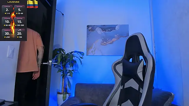 Snapshot of Yeiko_Romero_ chatting on 30, 11, 2025 Yeiko Romero online show from 30, 11, 2025