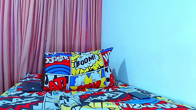 Thomass00 online show from 31, 12, 2024