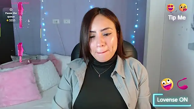 Snapshot of Paulina_627 chatting on 8, 11, 2025 Paulina 627 online show from 8, 11, 2025