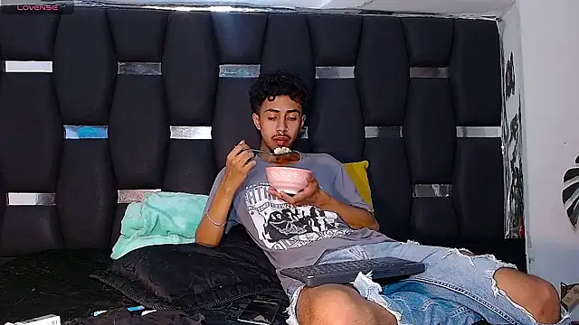 RyanRizzo online show from 10, 12, 2024