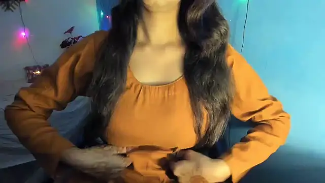 aarjulove online show from 7, 11, 2025