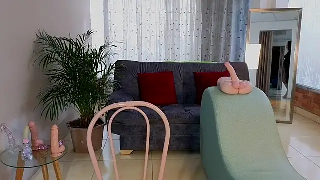 Snapshot of camil_milfdream chatting on 10, 2, 2025 camil milfdream online show from 10, 2, 2025