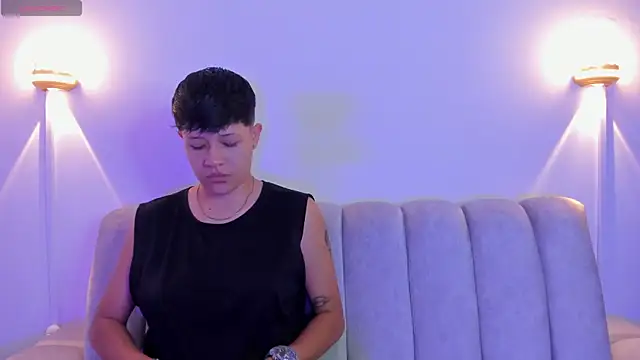 Snapshot of violet_casper_ chatting on 29, 9, 2025 violet casper online show from 29, 9, 2025