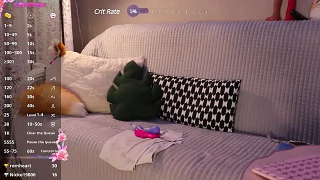 Snapshot of mari_moon_bunny chatting on 13, 12, 2024 mari moon bunny online show from 13, 12, 2024