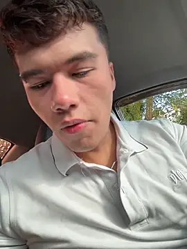 Logan smith1 online show from 16, 4, 2026