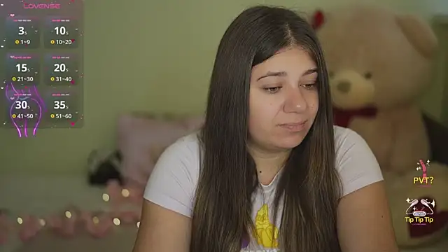 Snapshot of JulietDream chatting on 17, 10, 2025 JulietDream online show from 17, 10, 2025