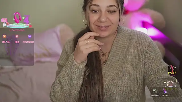 Snapshot of JulietDream chatting on 25, 11, 2025 JulietDream online show from 25, 11, 2025