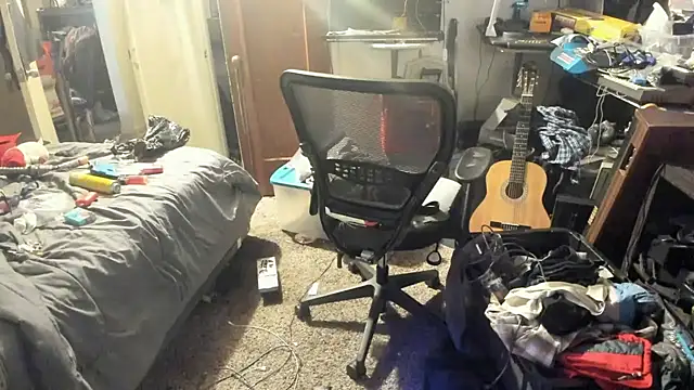 Snapshot of deadpi chatting on 10, 12, 2024 deadpi online show from 10, 12, 2024