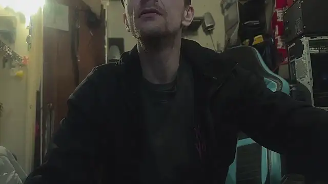 Snapshot of deadpi chatting on 12, 1, 2025 deadpi online show from 12, 1, 2025