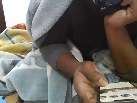 Snapshot of Average_Indian chatting on 16, 1, 2025 Average Indian online show from 16, 1, 2025