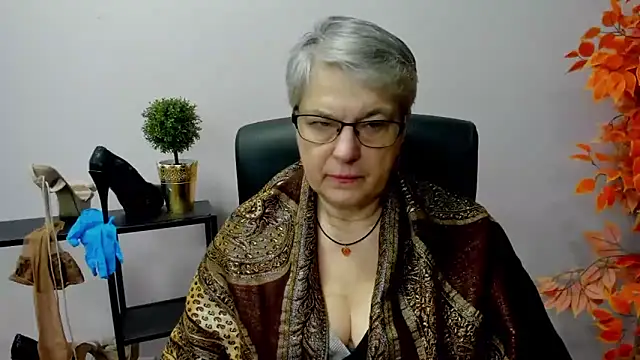 Snapshot of IrisDream chatting on 10, 1, 2025 IrisDream online show from 10, 1, 2025