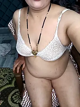 Snapshot of Cute-Raashii chatting on 19, 2, 2025 Cute-Raashii online show from 19, 2, 2025