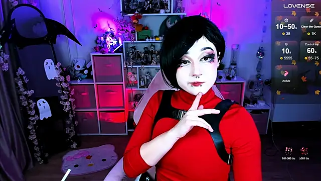 Snapshot of Aki__Ra chatting on 9, 11, 2025 Aki Ra online show from 9, 11, 2025