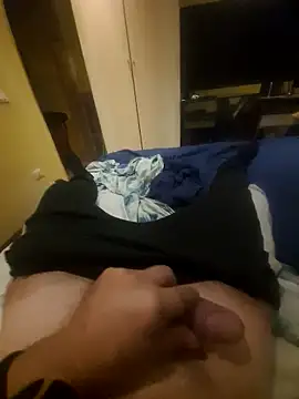 Snapshot of tiscopofortezozza chatting on 5, 10, 2025 tiscopofortezozza online show from 5, 10, 2025