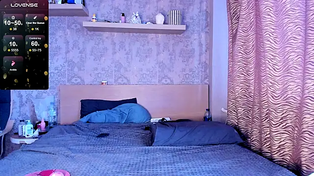 Snapshot of purebeautie13 chatting on 12, 1, 2025 purebeautie13 online show from 12, 1, 2025