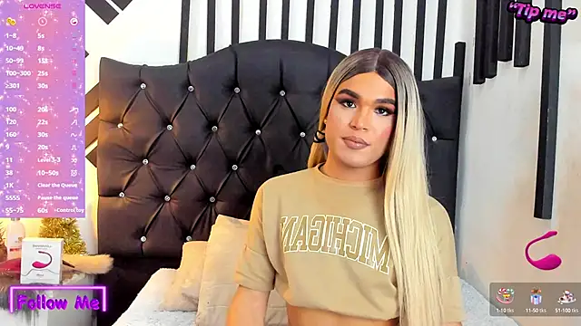 Snapshot of AllisonsweetZ chatting on 31, 12, 2024 AllisonsweetZ online show from 31, 12, 2024