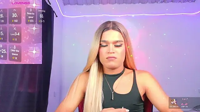 Snapshot of AllisonsweetZ chatting on 16, 11, 2025 AllisonsweetZ online show from 16, 11, 2025