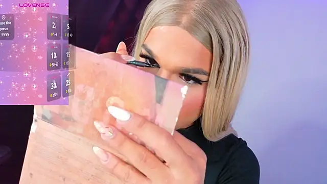 Snapshot of AllisonsweetZ chatting on 23, 11, 2025 AllisonsweetZ online show from 23, 11, 2025