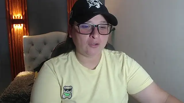 Snapshot of katty_femdom chatting on 21, 4, 2026 katty femdom online show from 21, 4, 2026