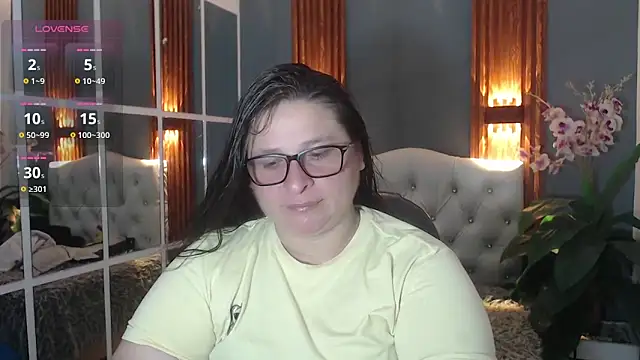 Snapshot of katty_femdom chatting on 28, 4, 2026 katty femdom online show from 28, 4, 2026