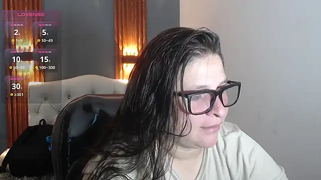 Snapshot of katty_femdom chatting on 1, 5, 2026 katty femdom online show from 1, 5, 2026