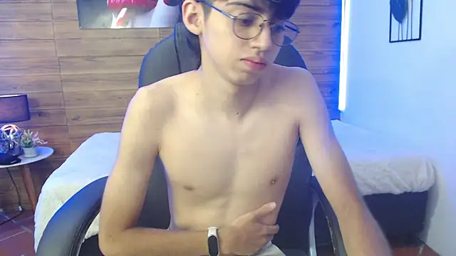 Snapshot of jhoellx chatting on 27, 12, 2024 jhoellx online show from 27, 12, 2024