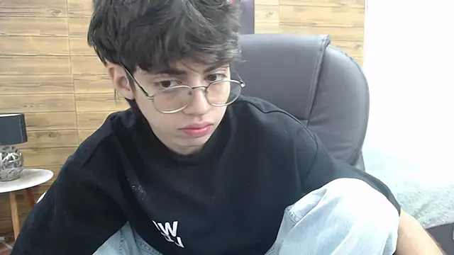Snapshot of jhoellx chatting on 19, 1, 2025 jhoellx online show from 19, 1, 2025
