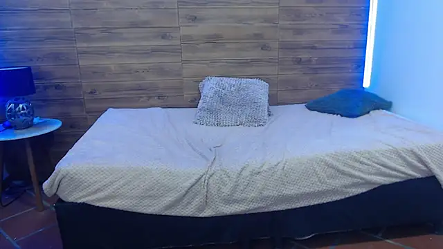 Snapshot of jhoellx chatting on 20, 2, 2025 jhoellx online show from 20, 2, 2025