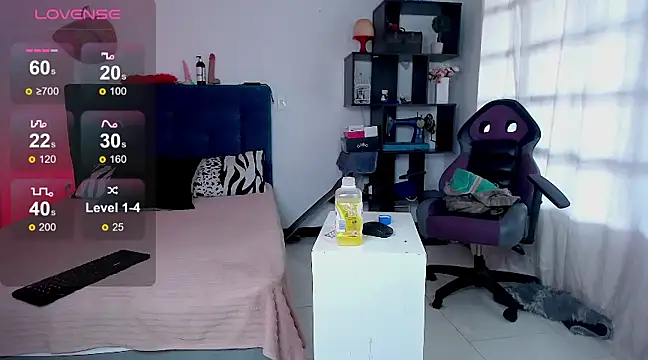 Snapshot of diabla_sexyboobs chatting on 19, 2, 2025 diabla sexyboobs online show from 19, 2, 2025