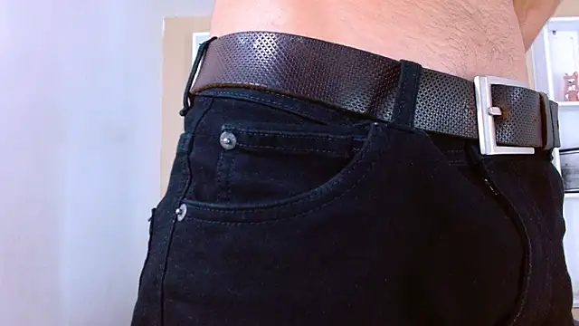 Liam crox online show from 10, 1, 2025