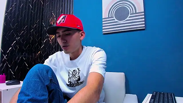 Liam crox online show from 4, 2, 2025