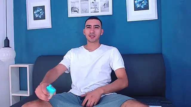 Liam crox online show from 24, 2, 2025