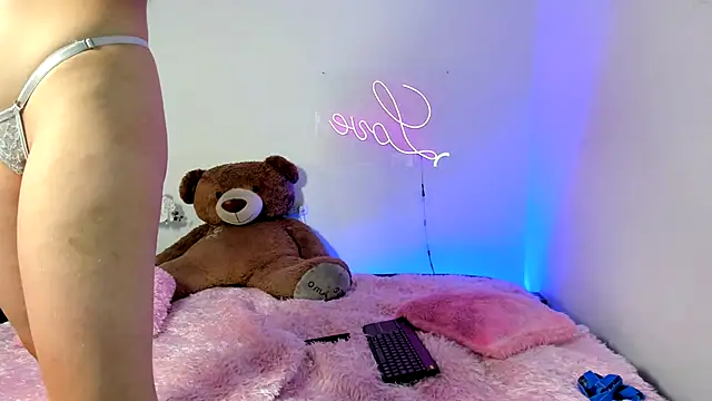 Snapshot of kendal_scott1 chatting on 21, 1, 2025 kendal scott1 online show from 21, 1, 2025