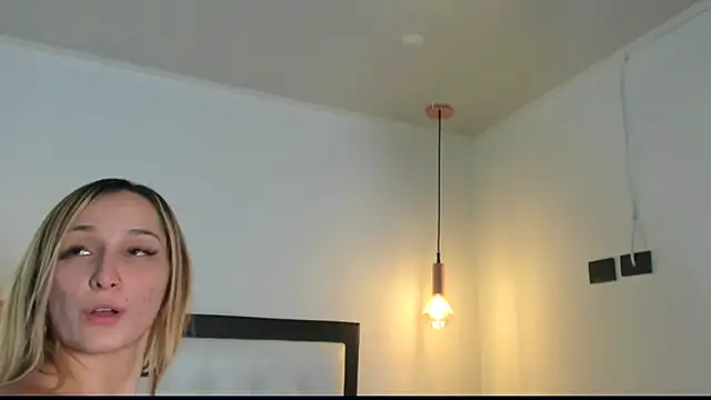 Snapshot of kendal_scott1 chatting on 22, 2, 2025 kendal scott1 online show from 22, 2, 2025