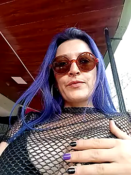 Snapshot of sophie_banger chatting on 13, 12, 2024 sophie banger online show from 13, 12, 2024