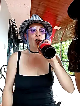 Snapshot of sophie_banger chatting on 28, 12, 2024 sophie banger online show from 28, 12, 2024