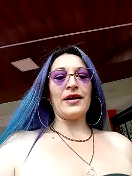 Snapshot of sophie_banger chatting on 31, 12, 2024 sophie banger online show from 31, 12, 2024