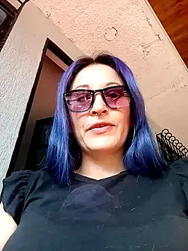 Snapshot of sophie_banger chatting on 8, 1, 2025 sophie banger online show from 8, 1, 2025