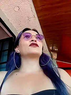 Snapshot of sophie_banger chatting on 30, 1, 2025 sophie banger online show from 30, 1, 2025