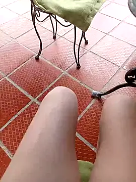 Snapshot of sophie_banger chatting on 15, 2, 2025 sophie banger online show from 15, 2, 2025