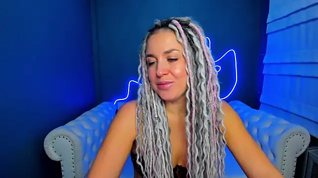 rock n roxy online show from 4, 11, 2025