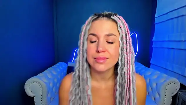 rock n roxy online show from 8, 11, 2025