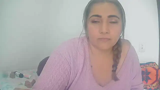 Snapshot of Paula-Harrison chatting on 24, 1, 2025 Paula-Harrison online show from 24, 1, 2025