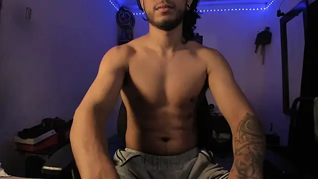 Snapshot of maxximus_100 chatting on 23, 3, 2025 maxximus 100 online show from 23, 3, 2025