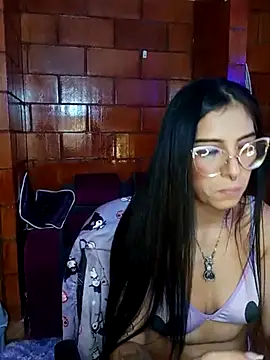 Snapshot of Raven__purple chatting on 13, 2, 2025 Raven  purple online show from 13, 2, 2025