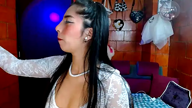 Snapshot of Raven__purple chatting on 1, 10, 2025 Raven  purple online show from 1, 10, 2025