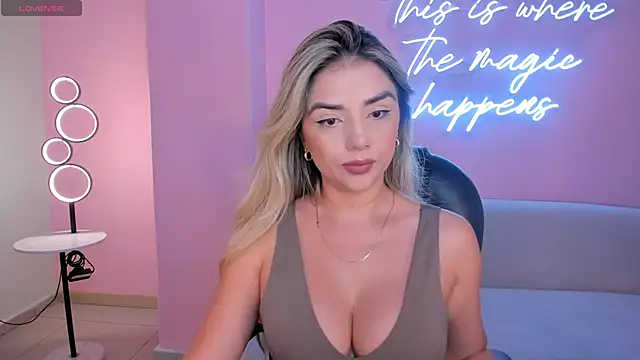 ChloePreston  online show from 16, 3, 2026