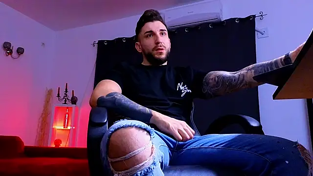 MightyAaron66 online show from 23, 12, 2025