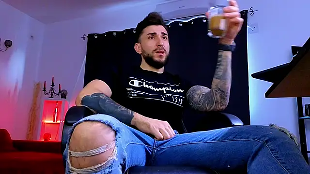 MightyAaron66 online show from 12, 2, 2026